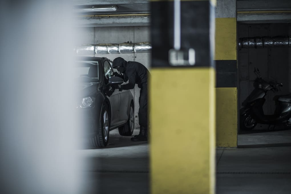 consejos prevenir robo de auto